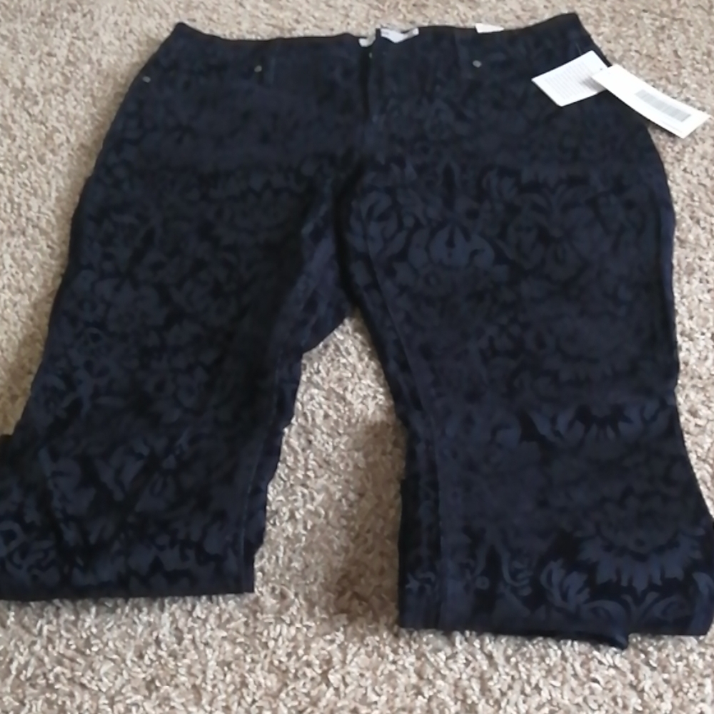 Pants - Picture 2 of 4